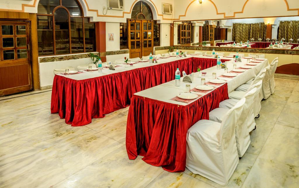 Hotel Solitaire Агра Экстерьер фото